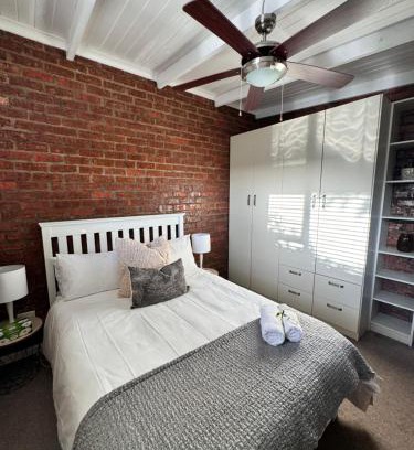 Berea Apartment | The Facebrick Flat