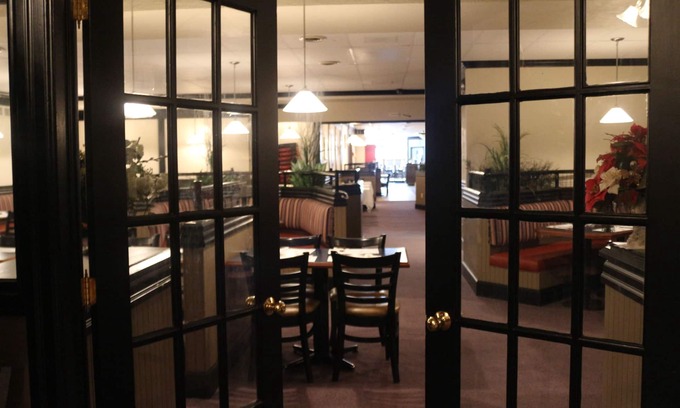 Niagara Falls Hotel | The Falls A Family Lodge
