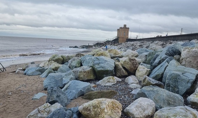 Withernsea Ski Chalet | The Family Van - Withernsea Sands - Park Dean