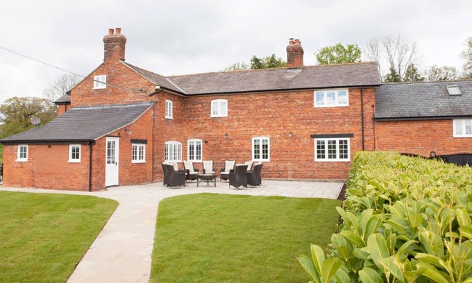 Montgomery House | The Farmhouse at Marrington Estate