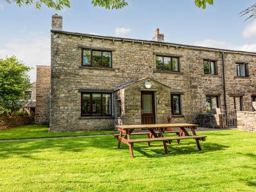 Hawes House | The Farmhouse