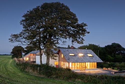 Holsworthy House | The Farmhouse
