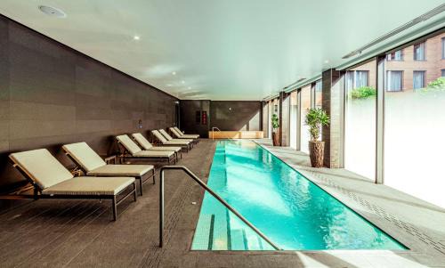Cambridge Hotel | The Fellows House Cambridge, Curio Collection By Hilton