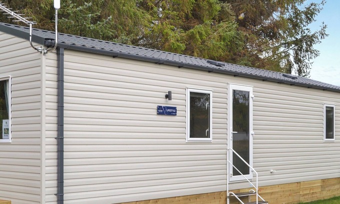 Forres Cottage | The Finch offers a comfortable space for 4 guests.