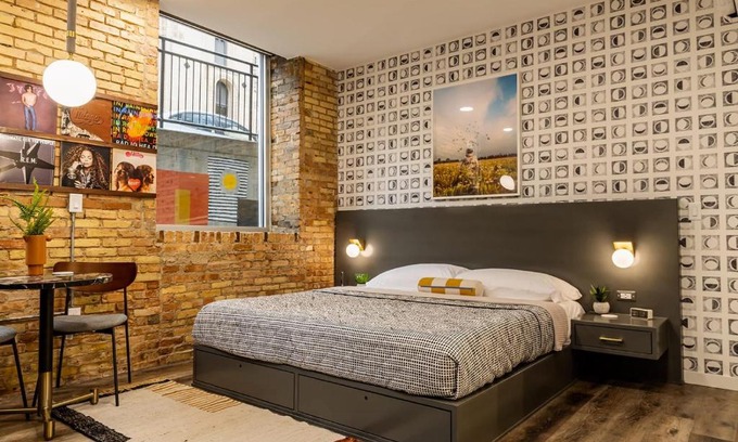 Downtown Hotel | The Finnley Hotel