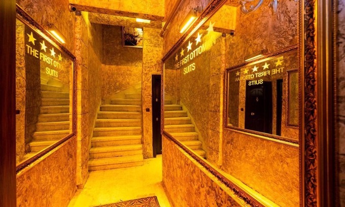 Kumkapi Hotel | The First Ottoman Suites