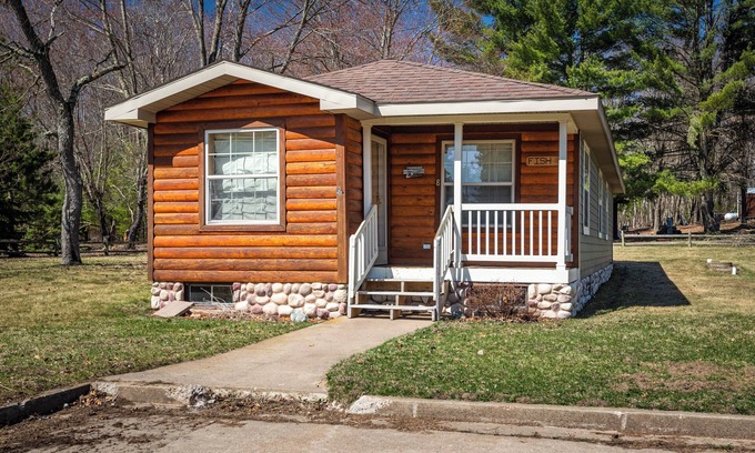 Neillsville Cabin | The Fish Cabin at the Riviera Resort in Neillsville, Wisconsin!