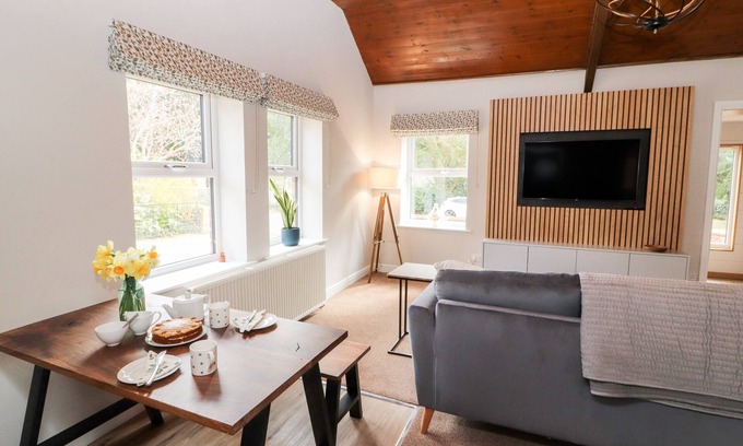 Carlisle Cottage | The Flat