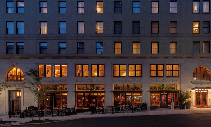 Downtown Asheville Hotel | The Flat Iron Hotel