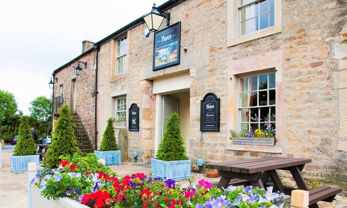 Dolphinholme Hotel | The Fleece Inn