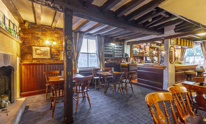 Edwinstowe Hotel | The Forest Lodge