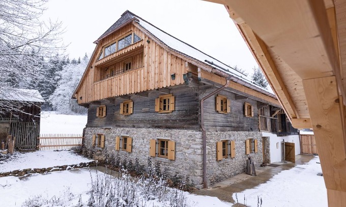Regen House | The forester's lodge - historic farm with sauna & pond in the middle of a forest clearing