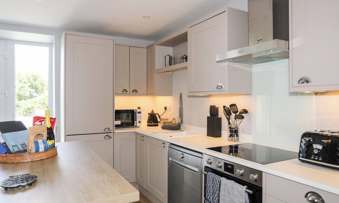 Bryngwran Cottage | THE FORGE, pet friendly, character holiday cottage in Rhosneigr