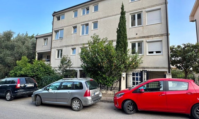 Sveti Stefan Apartment | The Four Fish Apartments