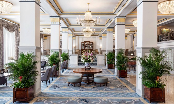 Downtown Charleston Hotel | The Francis Marion Hotel