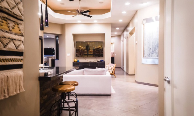 Racquet Club West House | The Galvan Estate