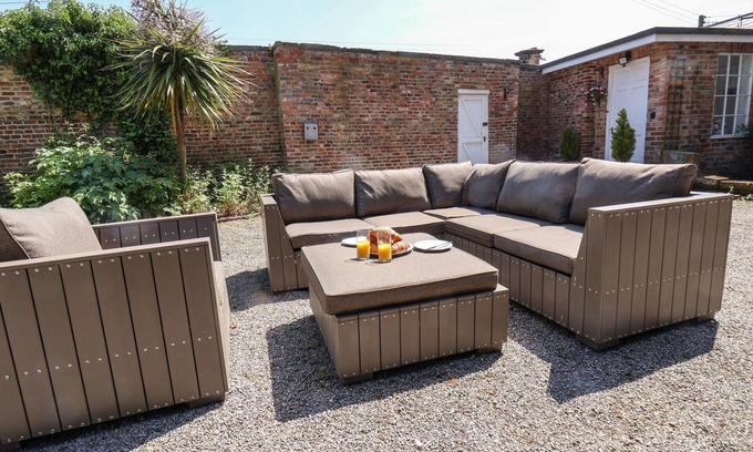 Carlton-in-Cleveland Cottage | THE GARDEN APARTMENT, romantic, with a garden in Hutton Rudby