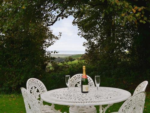 North Buckland House | The Garden Cottage