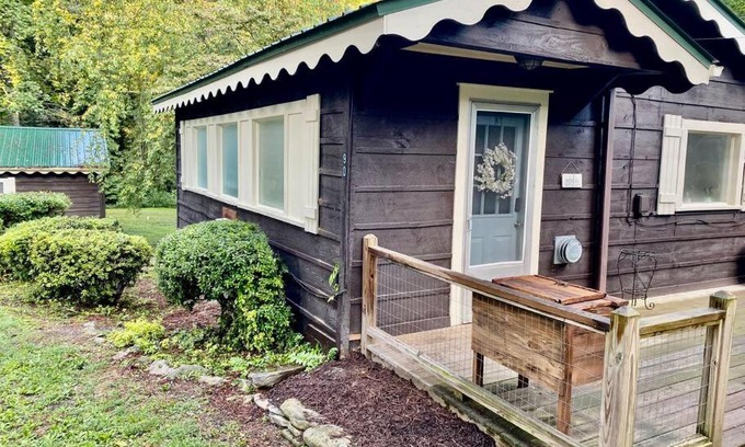 Hendersonville House | The Garden Cottage