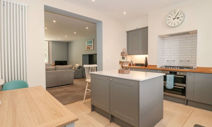 Bridport Cottage | The Garden Flat
