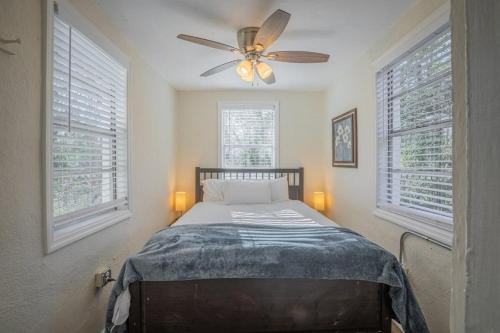 Athens House | The Garden House - 2.0 miles to Sanford Stadium