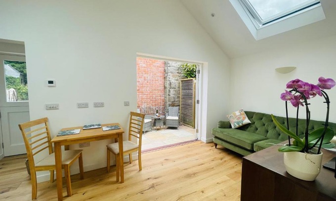 Gulval Apartment | The Garden House