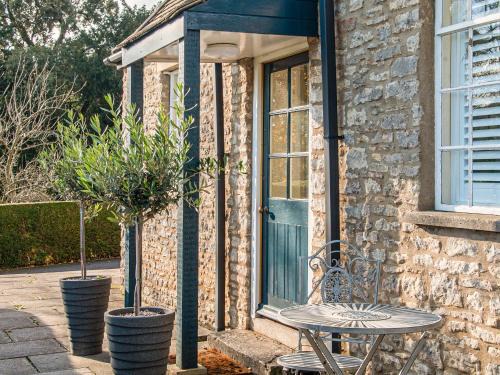 Wells House | The Gatehouse Cottage