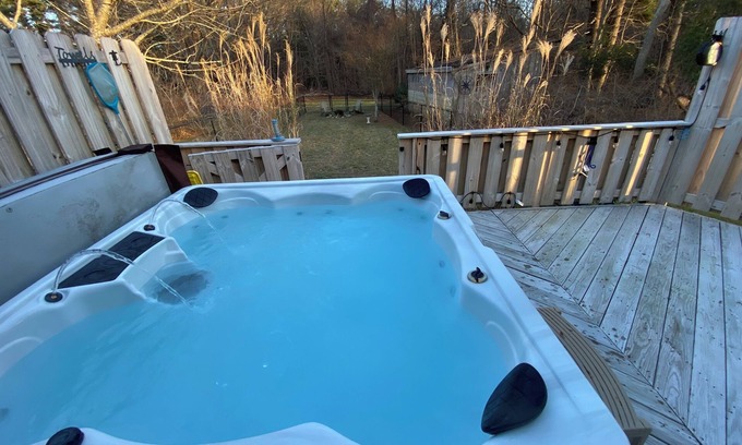 West Wareham House | The Gateway Getaway! Spacious kid friendly home with HOT TUB in fabulous Wareham