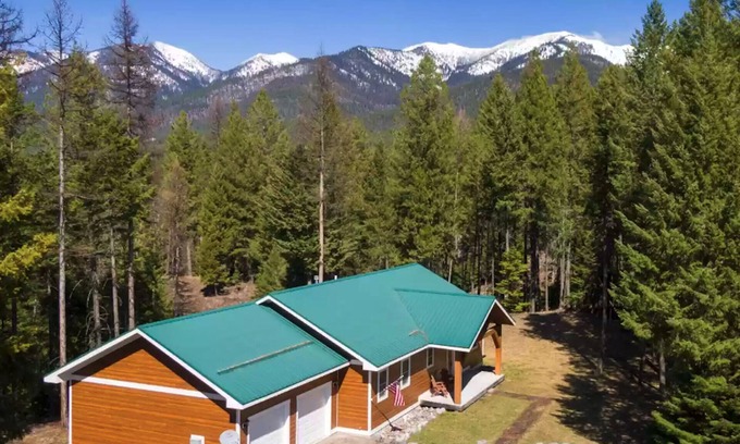Kalispell House | The Gathering Home- Hot Tub, Sauna, Game Room, Mtn Views!