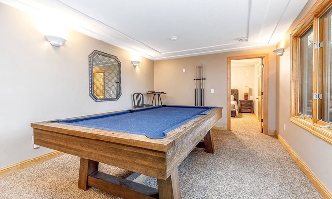The Galena Territory House | The Gathering Place- Modern, Spacious, 6 Bedrooms