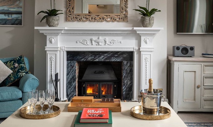 Combe Martin House | The Georgian House - sleeps 9 guests in 5 bedrooms