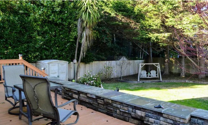 Eureka House | The Getaway House* Close to Town& Family Friendly*