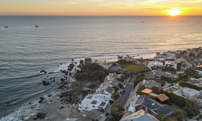 Western Malibu Villa | The Getaway Oceanfront Villa in Malibu by Stay Awhile