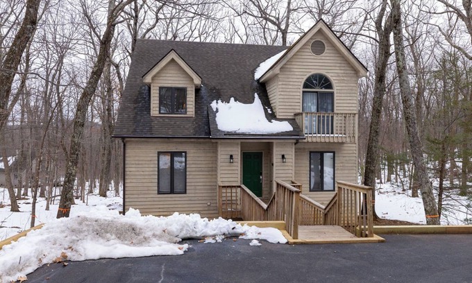 Chestnut Springs House | The Getaway at Wintergreen Resort