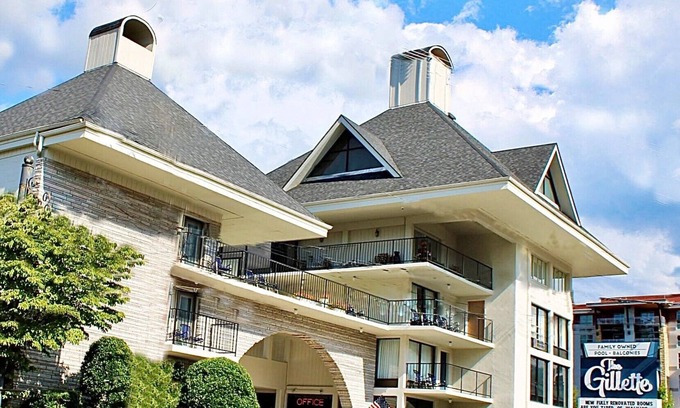 Gatlinburg Hotel | The Gillette