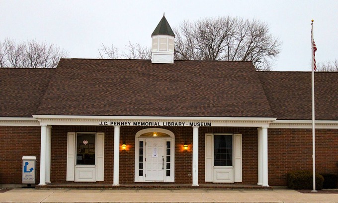 Hamilton House | The Gingerbread House in Quilt Town, USA!
