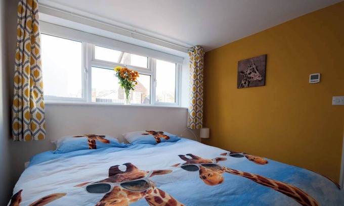 Ipswich House | The Giraffe House close to Ipswich's Heritage Harbour