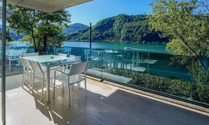 Caslano House | The Glass House & SPA