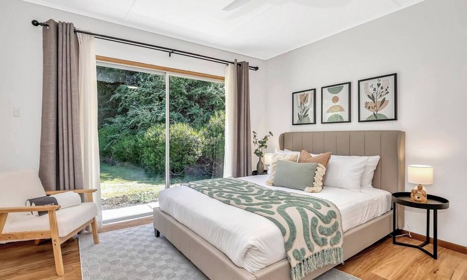 Ironbank House | The Glenalvie Sprawling Serenity in Adelaide Hills