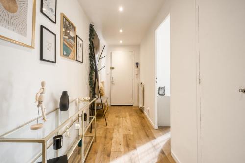 Annecy Apartment | The Golden white, Annecy