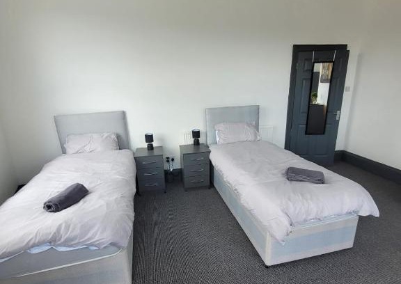 Widnes Apartment | The Goldmine Rooms