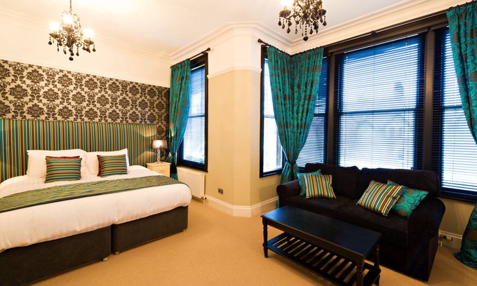 Harrogate House | The Grafton