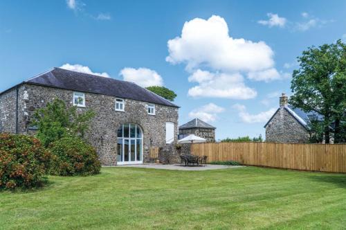 Llawhaden House | The Granary - 3 Bed Barn Conversion - Llawhaden