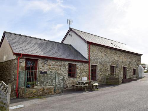 Glynarthen House | The Granary- Osc