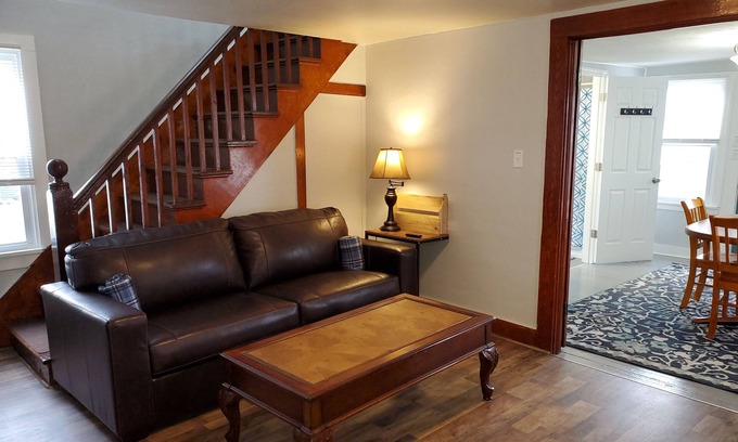Seneca Falls Apartment | The Grape Vine- Newly Remodeled 3 Bedroom Apartment
