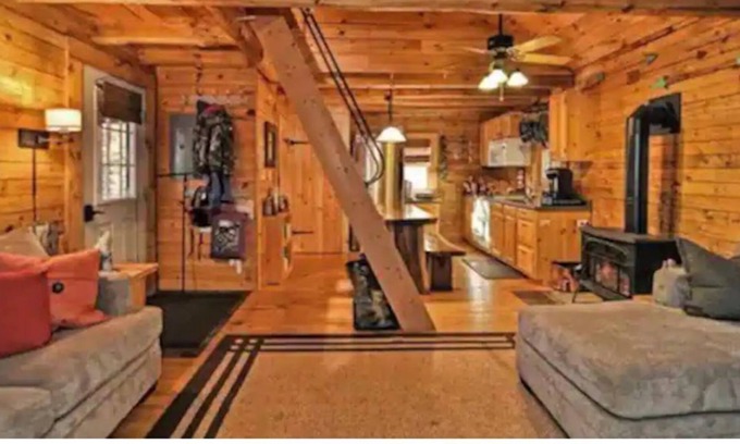 Grafton Cabin | “The Great Escape” Log Cabin in small town NH 💕