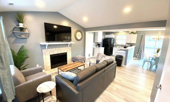 Piney Green House | The Great Escape With Friends & Family & Pets!