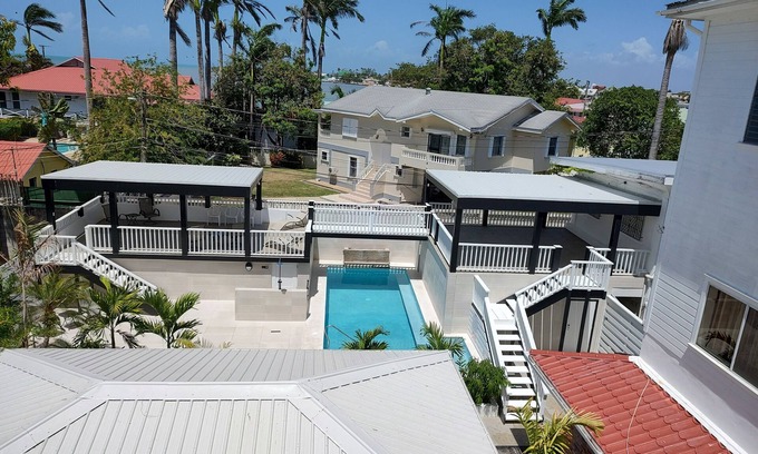 Belize City Hotel | The Great House