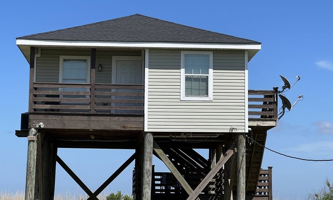 Delacroix House | The green house lodge , nightly camp rental