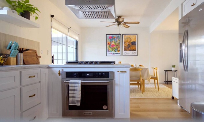 Buena Park Apartment | The Greenhouse: Stylish 4BR only 8 mins to Disney